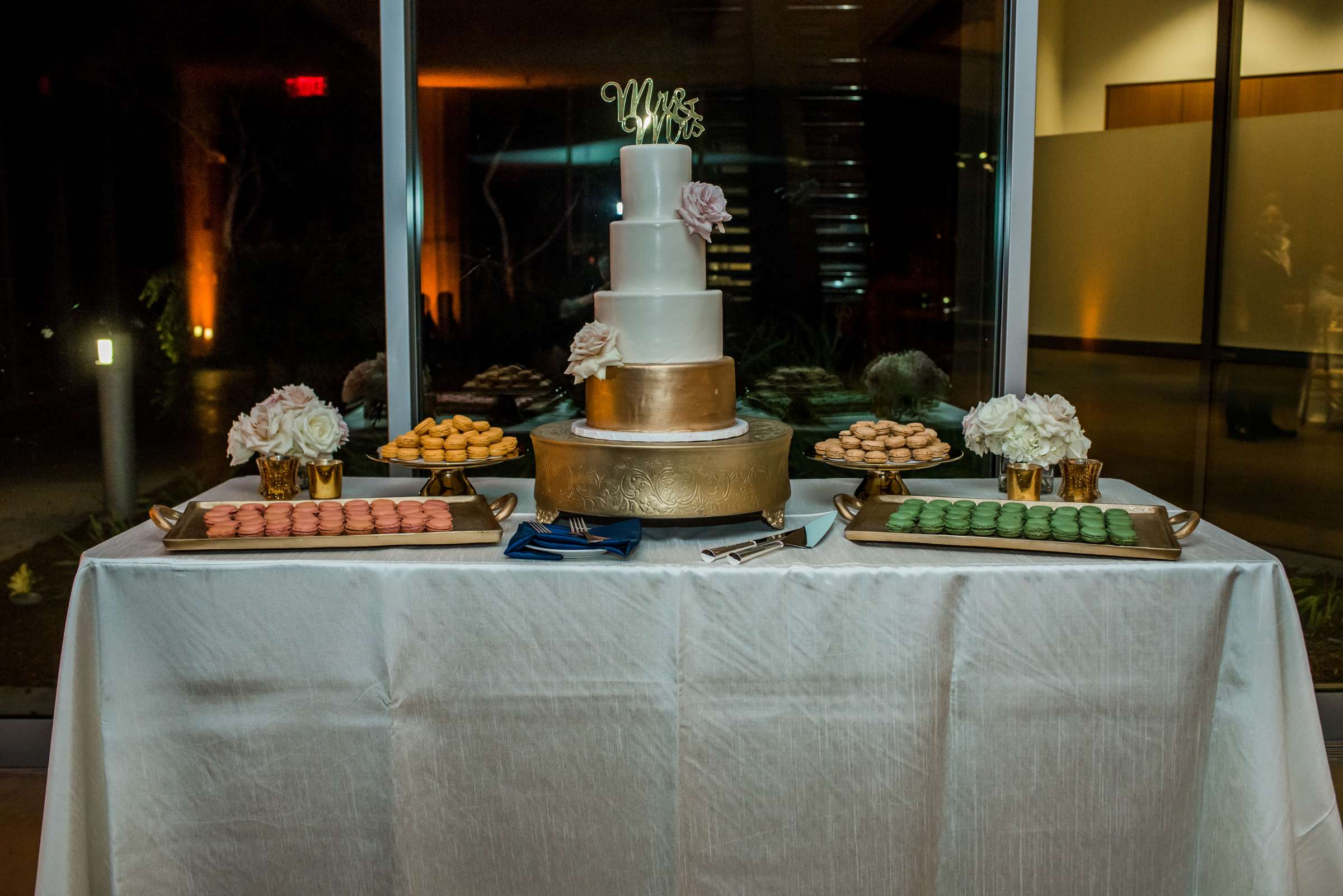 Scripps Seaside Forum Wedding coordinated by First Comes Love Weddings & Events, Janelle and Mike Wedding Photo #104 by True Photography