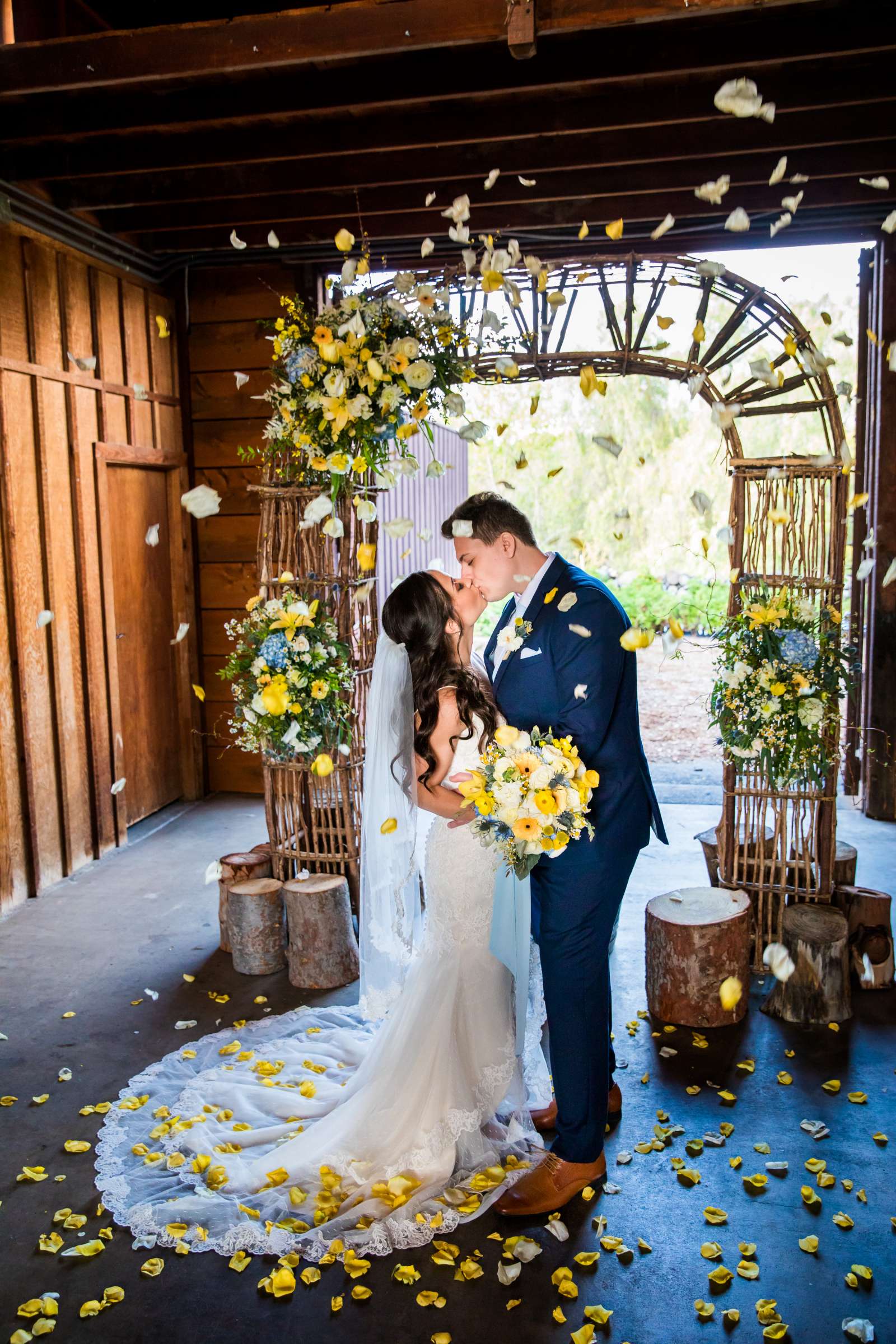 Ethereal Gardens Wedding, Rachel and Kevin Wedding Photo #17 by True Photography