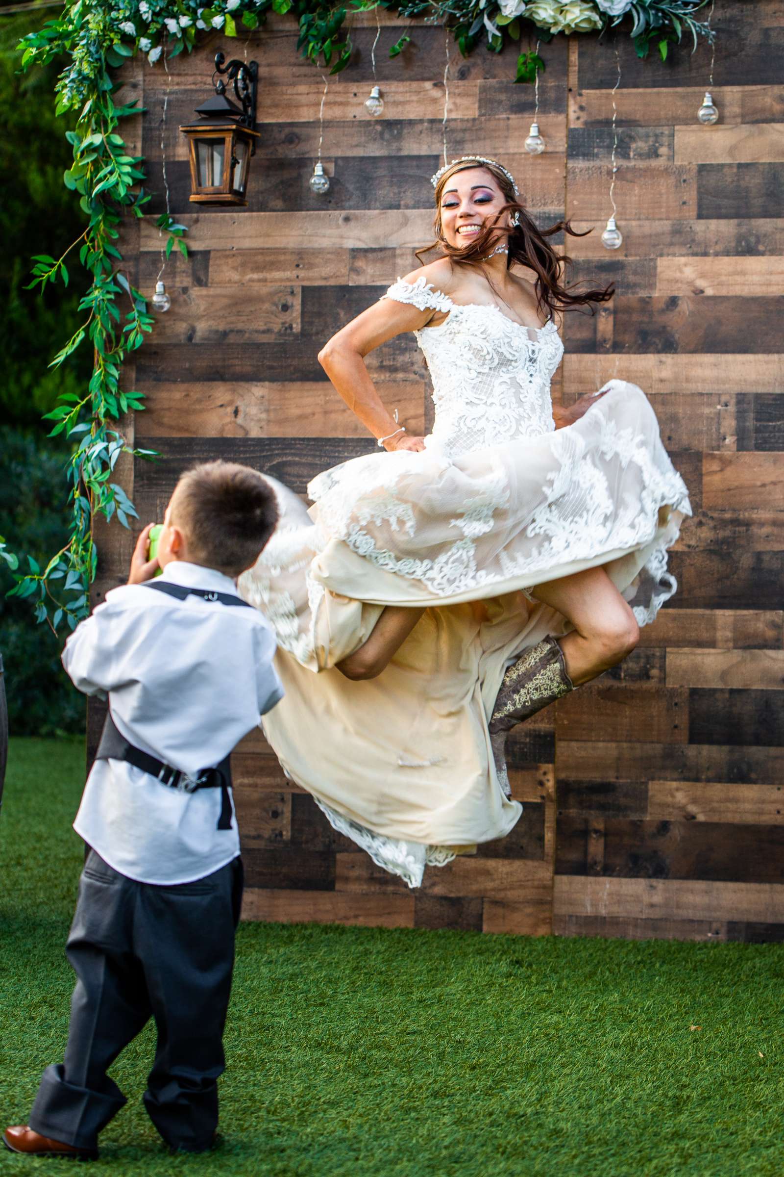 Ethereal Gardens Wedding, Amanda and Jarett Wedding Photo #94 by True Photography