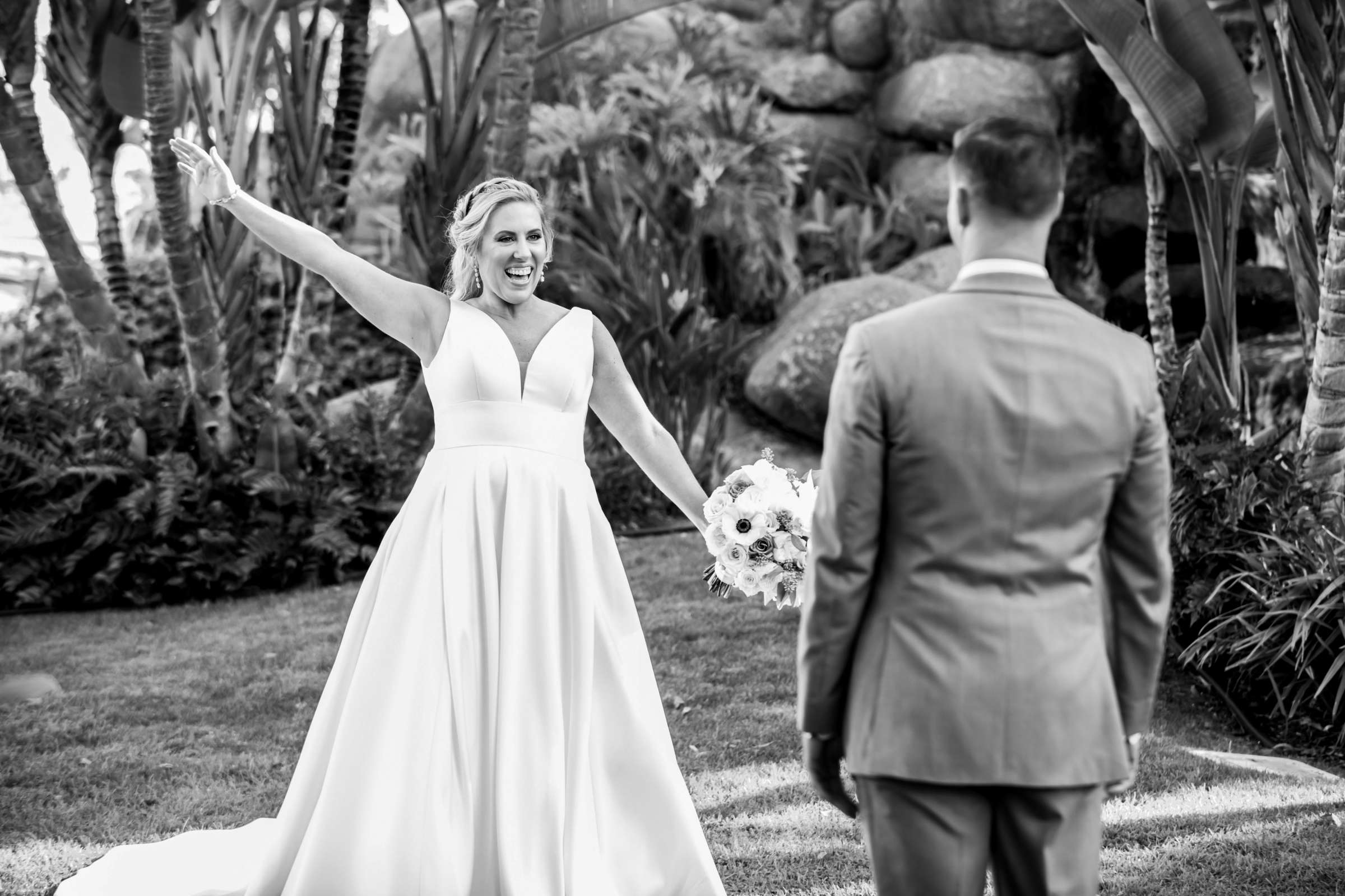 Marriott Marquis San Diego Marina Wedding coordinated by First Comes Love Weddings & Events, Ashlee and John Wedding Photo #42 by True Photography