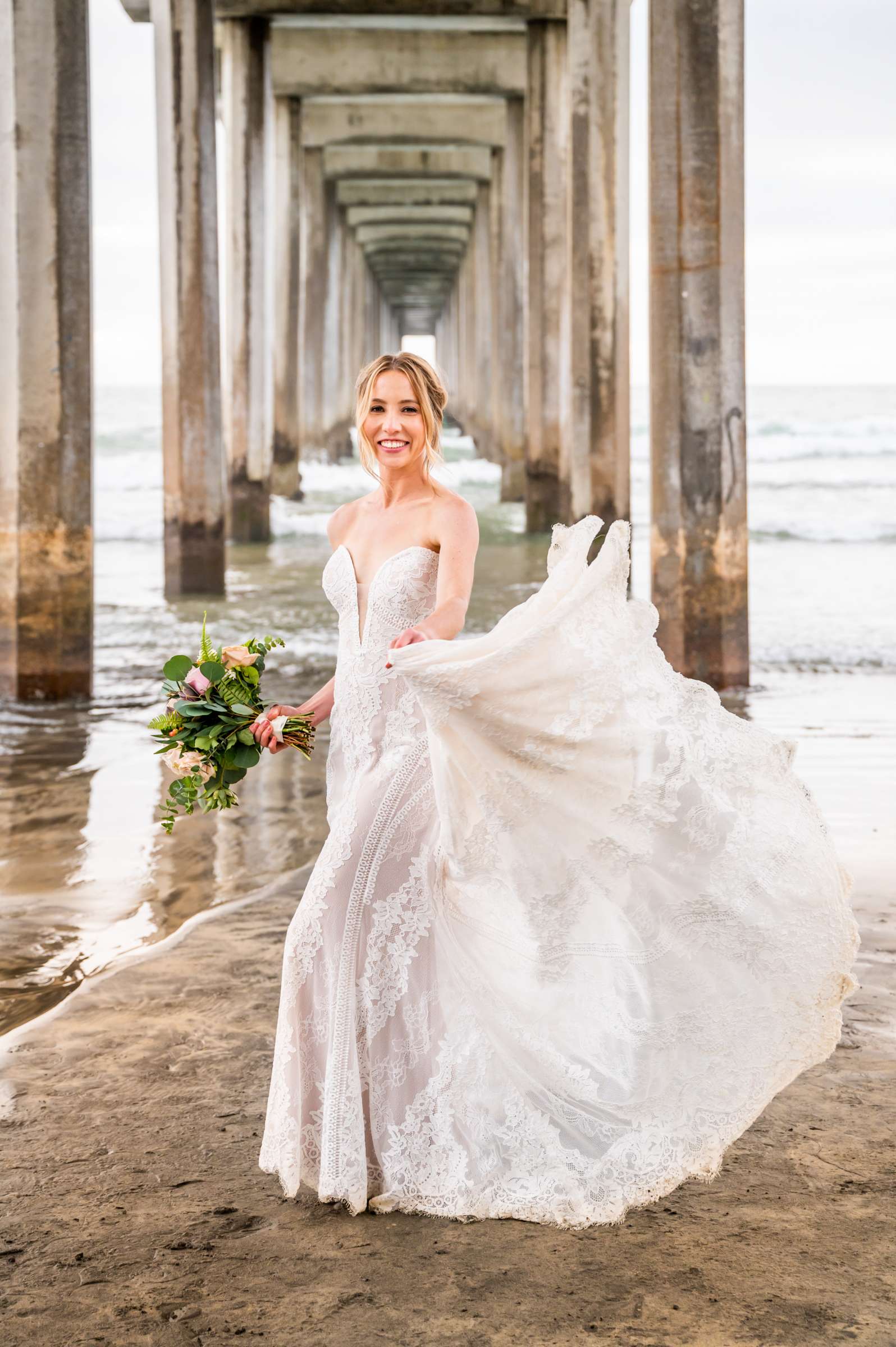 Scripps Seaside Forum Wedding, Kelsey and Ryan Wedding Photo #3 by True Photography