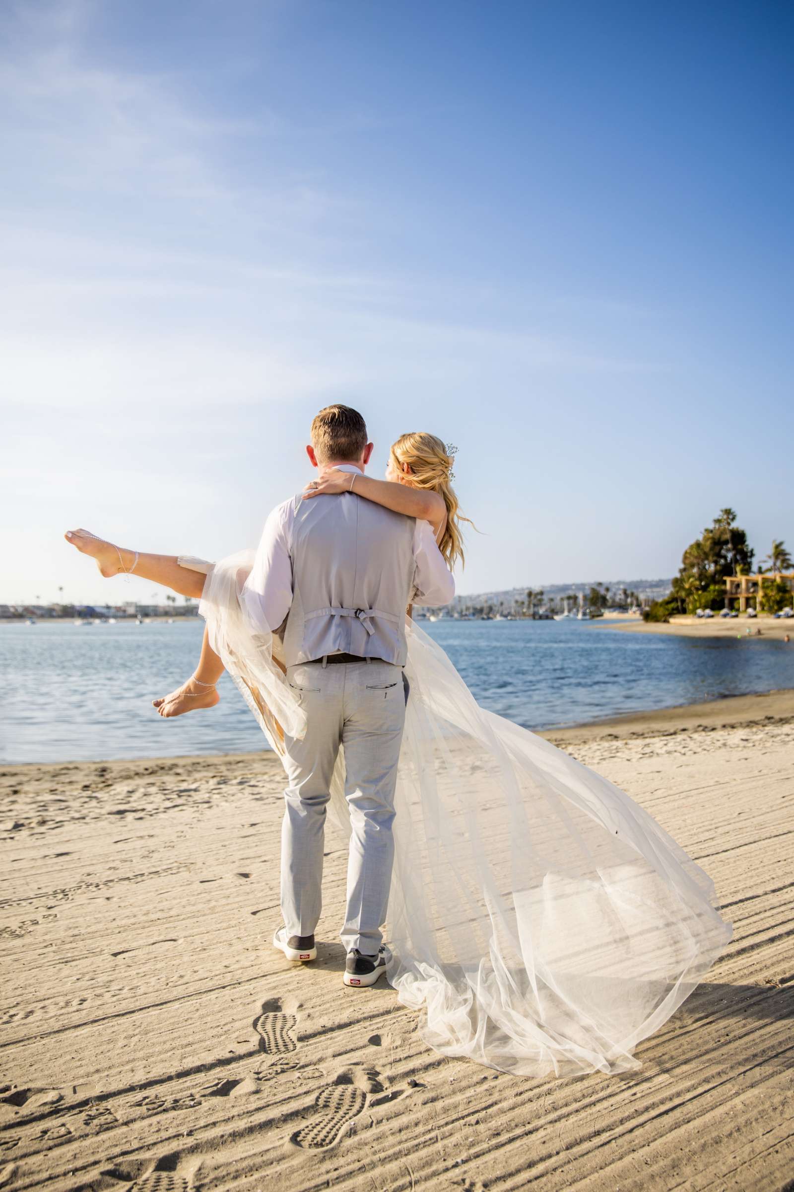 Bahia Hotel Wedding, Nicole and Zach Wedding Photo #23 by True Photography