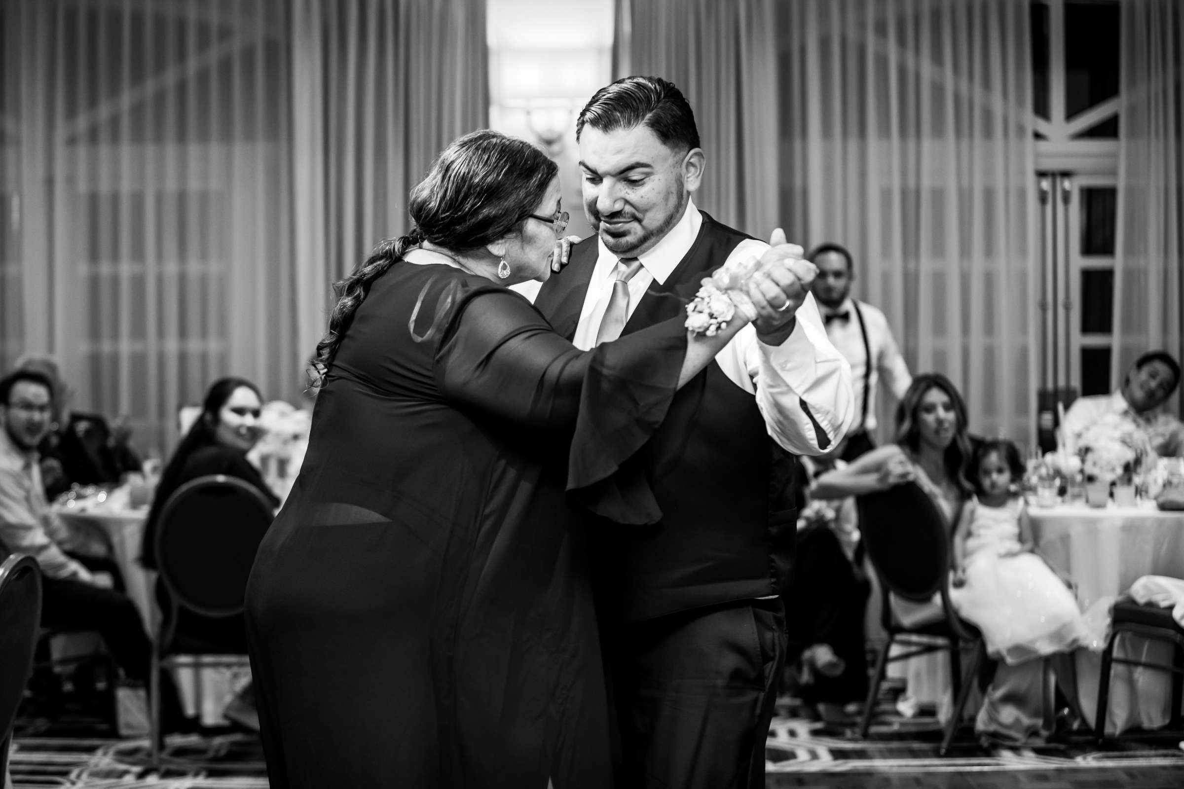 San Diego Mission Bay Resort Wedding coordinated by Elements of Style, Stefanie and Raymond Wedding Photo #89 by True Photography