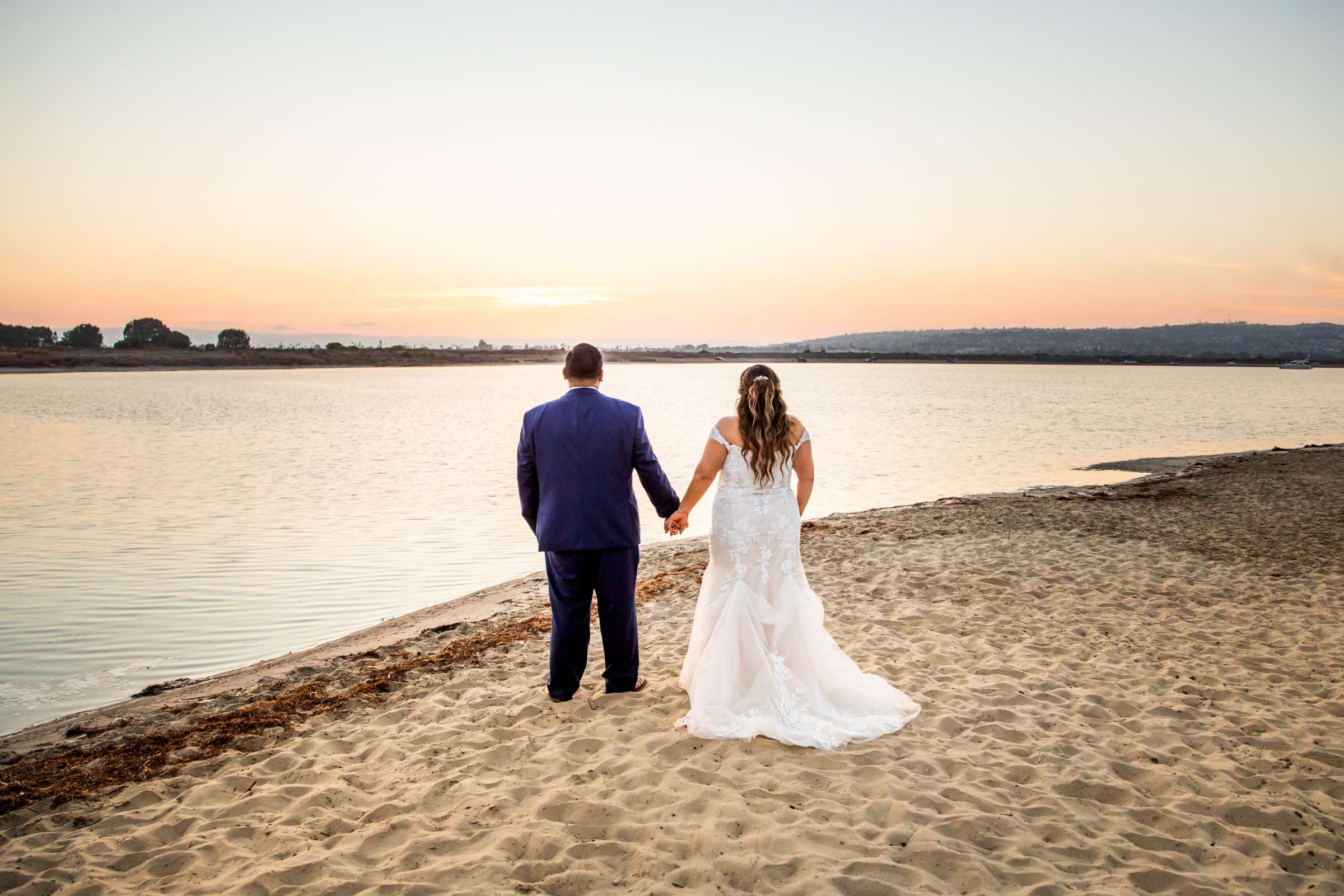 San Diego Mission Bay Resort Wedding coordinated by Elements of Style, Stefanie and Raymond Wedding Photo #78 by True Photography